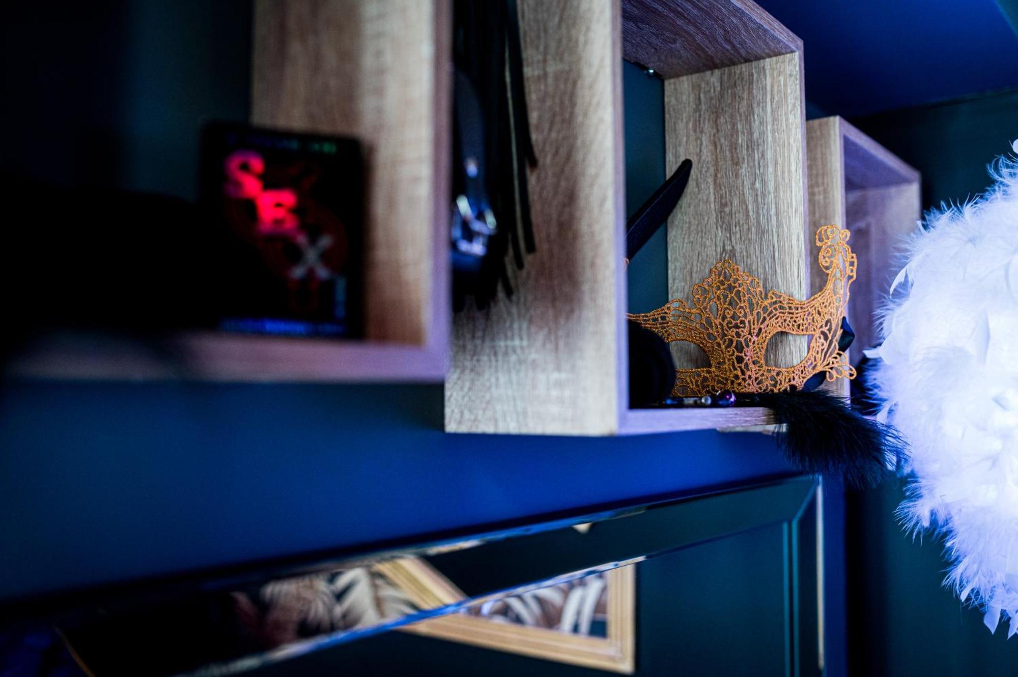 Loveroom Sauna, Balneo, Parking Prive Dans Le Centre De Honfleur Room photo